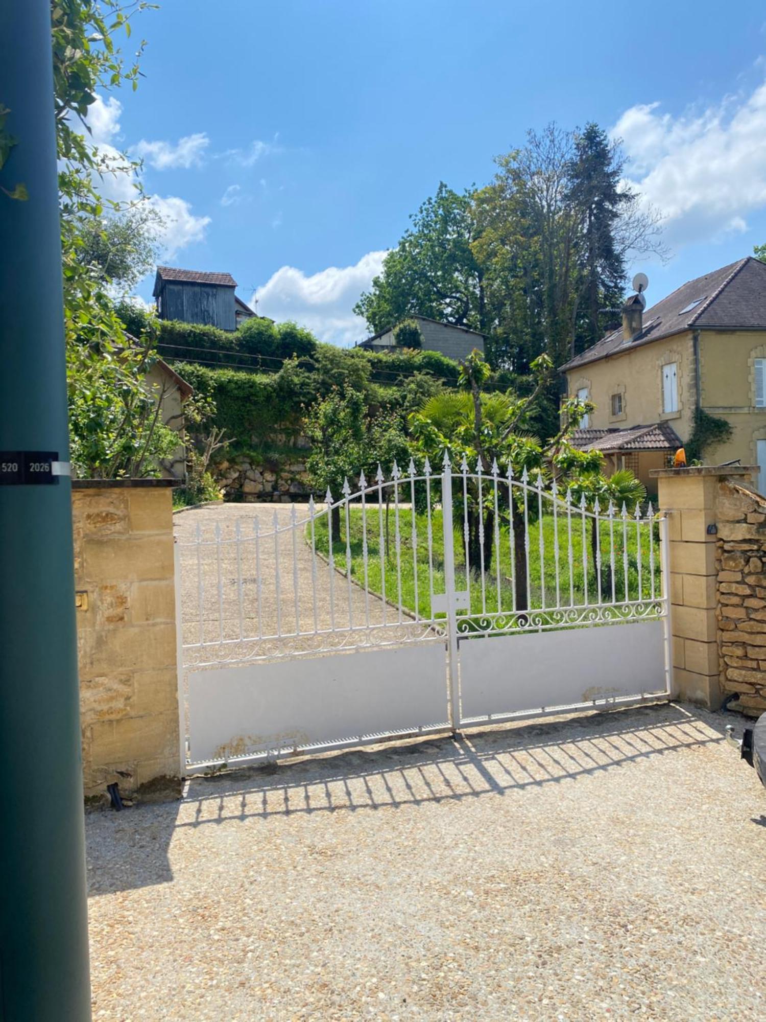 Residence Les Trois Jardins Avec Wifi Et Parking Gratuit Sarlat-la-Canéda Kültér fotó
